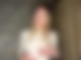 MaxieBevil's Live Sex Cam Show