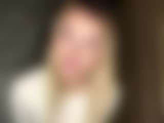 MaxieBevil's Live Sex Cam Show