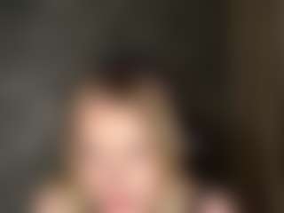 MaxieBevil's Live Sex Cam Show