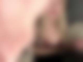 MaxieBevil's Live Sex Cam Show