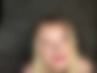 MaxieBevil's Live Sex Cam Show