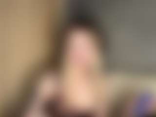 MaxieBevil's Live Sex Cam Show