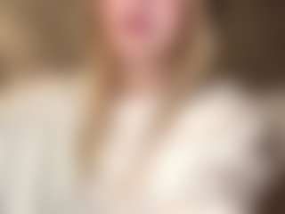 MaxieBevil's Live Sex Cam Show