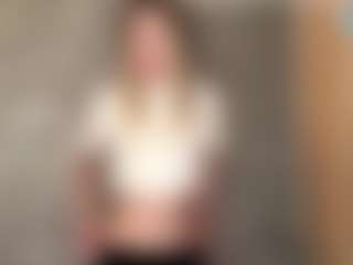 MaxieBevil's Live Sex Cam Show