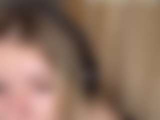 MaxieBevil's Live Sex Cam Show