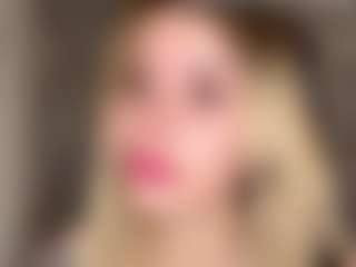 MaxieBevil's Live Sex Cam Show