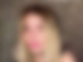 MaxieBevil's Live Sex Cam Show