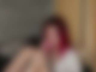 Live-camshow met MaxieBevil - Nipple Piercings op Camsoda