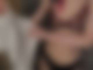 MaxieBevil's Live Sex Cam Show
