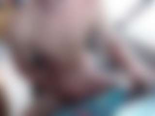 Live cam show with Mejerkzz - Tease on Camsoda