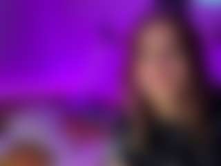 Live cam show with MoraFraccola - Granny Brown Hair on Camsoda