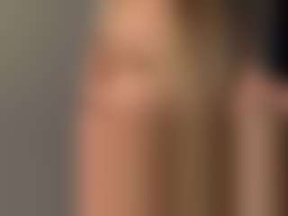Live cam show with Roni-Lane - New Lush on Camsoda