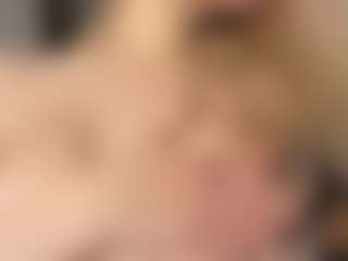Live cam show with Roni-Lane - Body Massage on Camsoda