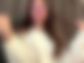 Live cam show with SibylSaiz - Upskirt on Camiplay Live