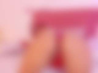 Live cam show with SiennaReese - Small Tits on Camsoda