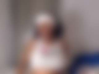 Live cam show with SparkelDiva08 - New White on infinitiblacc.com | south africa