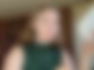 Live cam show with Disha - College Brown Hair on Camsoda