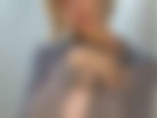 Live cam show with TeressaEstabrooks - Gamer Mature on Camsoda