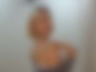 Live cam show with TeressaEstabrooks - Skinny on nudelive.tv