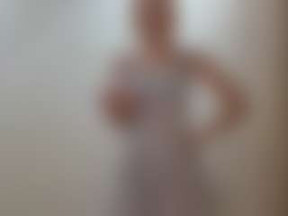 Live cam show with TeressaEstabrooks - New Toys on Camsoda