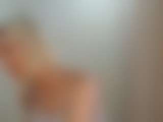 Live cam show with TeressaEstabrooks - Blonde Hair Middle Aged on Camsoda