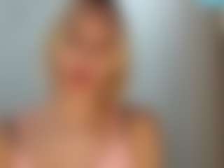 Live cam show with TeressaEstabrooks - Petite Young Adult on Camsoda