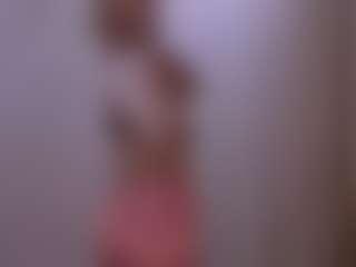 Live cam show with TeressaEstabrooks - Striptease Granny on CamSodaAdn