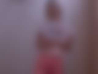 Live cam show with TeressaEstabrooks - Granny on madthumbs