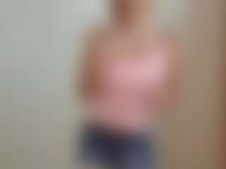 Live cam show with TeressaEstabrooks - Granny Petite on LiveSexCams6
