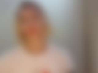 Live cam show with TeressaEstabrooks - Granny Petite on CamClone
