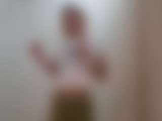 Live cam show with TeressaEstabrooks - Granny Petite on StripNow