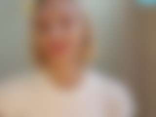Live cam show with TeressaEstabrooks - Trimmed Granny on chickslive.net
