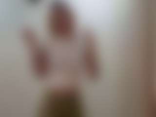 Show de cam en vivo con TeressaEstabrooks - Petite en Camsoda