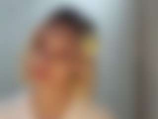 Live cam show with TeressaEstabrooks - Cute on AdultVida.com