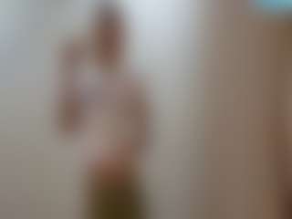 Live cam show with TeressaEstabrooks - Butt Plug on TeamSkeetLive