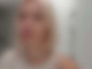 Live cam show with TeressaEstabrooks - Curvy Middle Aged on Camsoda
