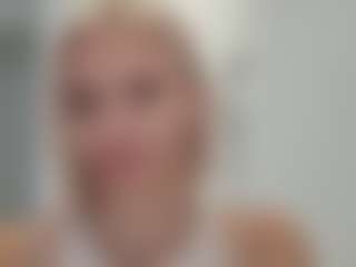 Live cam show with TeressaEstabrooks - Granny Petite on SpunkLive
