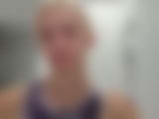 Live cam show with TeressaEstabrooks - Middle Aged on Camming Site