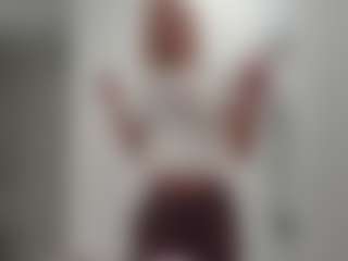 Live cam show with TeressaEstabrooks - Granny Blonde Hair on Soda Cam