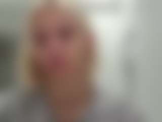Live cam show with TeressaEstabrooks - Public Mature on luckytryst.com