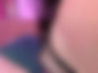 Live cam show with violeth-7 - Athletic Teen (18+) on Camsoda