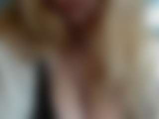 WetLuna1's Live Sex Cam Show