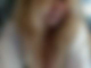 WetLuna1's Live Sex Cam Show