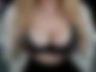 WetLuna1's Live Sex Cam Show
