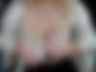 WetLuna1's Live Sex Cam Show