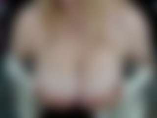 WetLuna1's Live Sex Cam Show