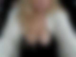WetLuna1's Live Sex Cam Show