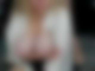 WetLuna1's Live Sex Cam Show
