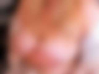 Live cam show with WetLuna1 - Handjob on Camsoda