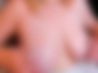 WetLuna1's Live Sex Cam Show